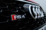 Audi RS4 Avant 2018 года (UK)